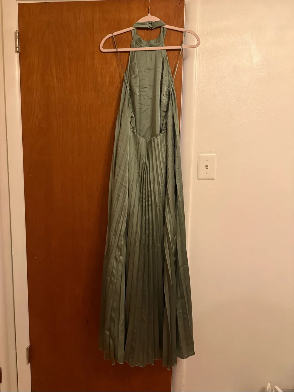 Abercrombie & Fitch Giselle Pleated Trapeze Maxi Dress